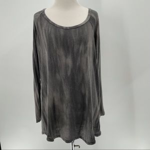 Blakely Woman’s Long Sleeve Top